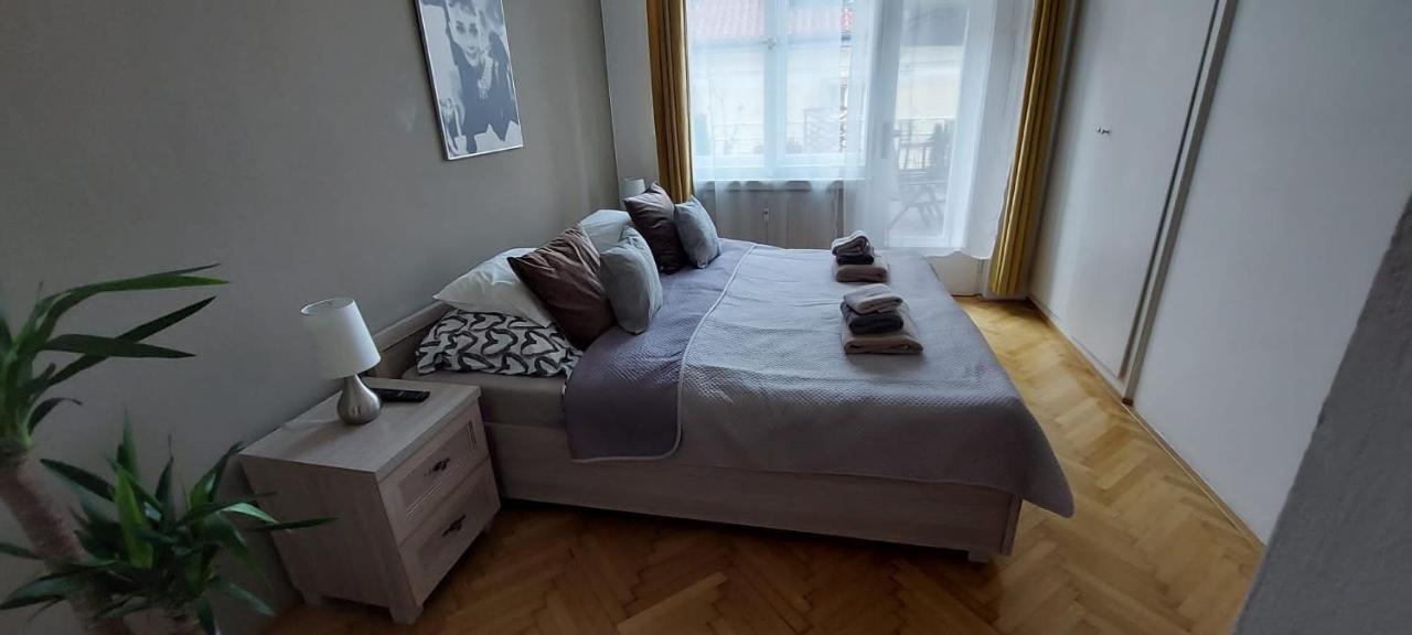 Anenska By Charles Bridge 2 Apartman Prága Kültér fotó