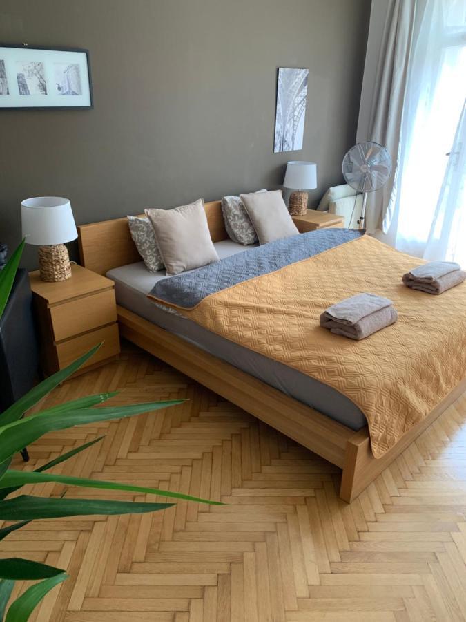 Anenska By Charles Bridge 2 Apartman Prága Kültér fotó